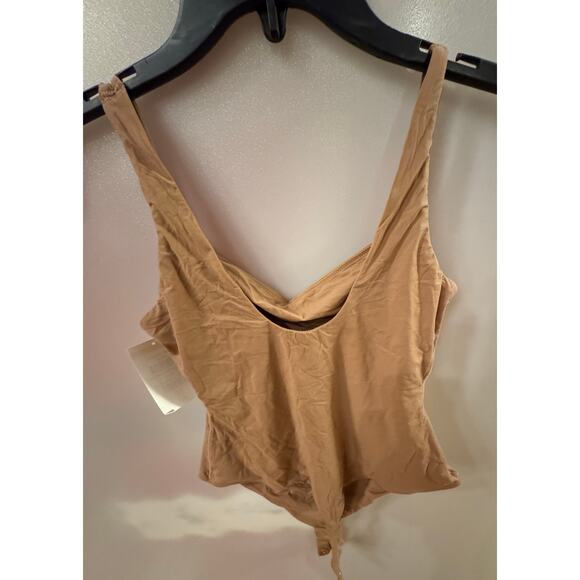SKIMS Kim K Square Neck Bodysuit large Color Sienna - Picture 4 of 5